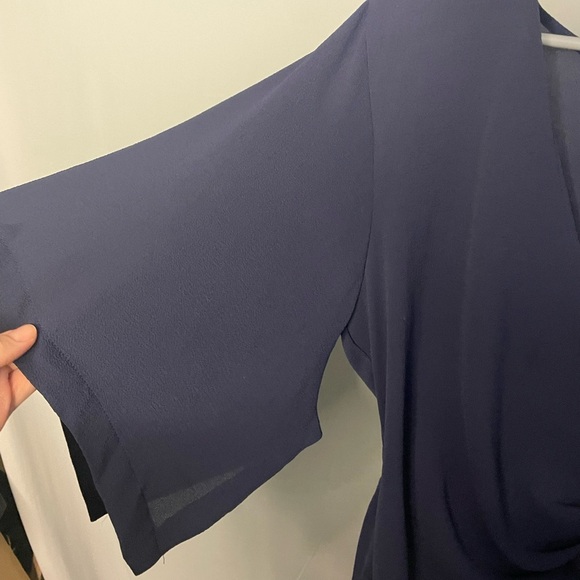 She + Sky Navy Blue Short Sleeve V Neck Romper Sz L - Picture 10 of 11